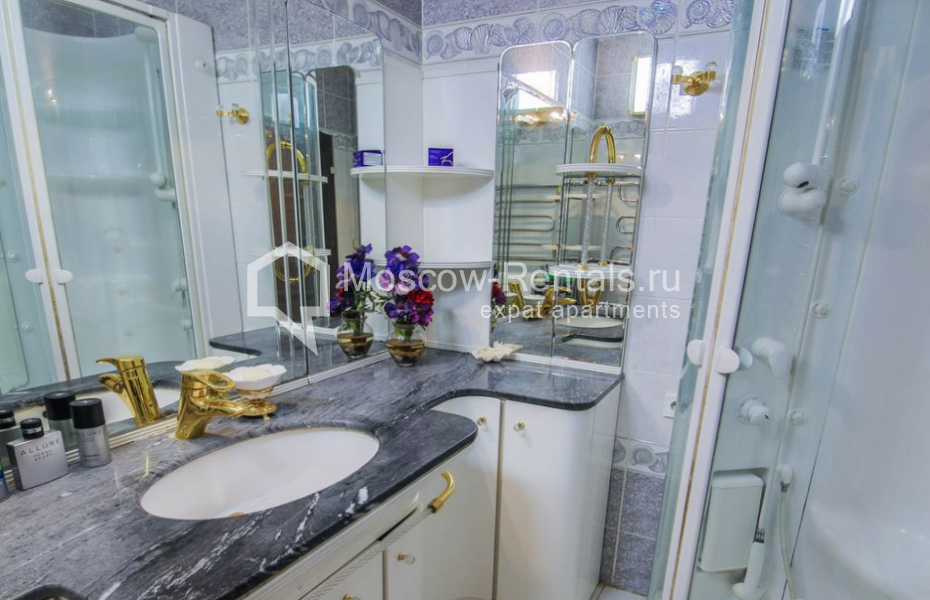 Photo #6 4-room (3 BR) apartment for <a href="http://moscow-rentals.ru/en/articles/long-term-rent" target="_blank">a long-term</a> rent
 in Russia, Moscow, B. Bronnaya str, 19