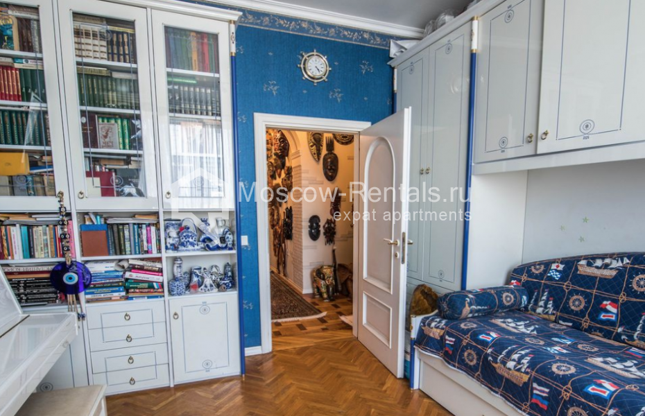 Photo #9 4-room (3 BR) apartment for <a href="http://moscow-rentals.ru/en/articles/long-term-rent" target="_blank">a long-term</a> rent
 in Russia, Moscow, B. Bronnaya str, 19