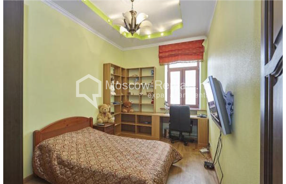 Photo #5 3-room (2 BR) apartment for <a href="http://moscow-rentals.ru/en/articles/long-term-rent" target="_blank">a long-term</a> rent
 in Russia, Moscow, Arbat str, 51С1