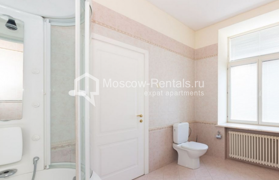 Photo #10 6-room (5 BR) apartment for <a href="http://moscow-rentals.ru/en/articles/long-term-rent" target="_blank">a long-term</a> rent
 in Russia, Moscow, Romanov lane, 5