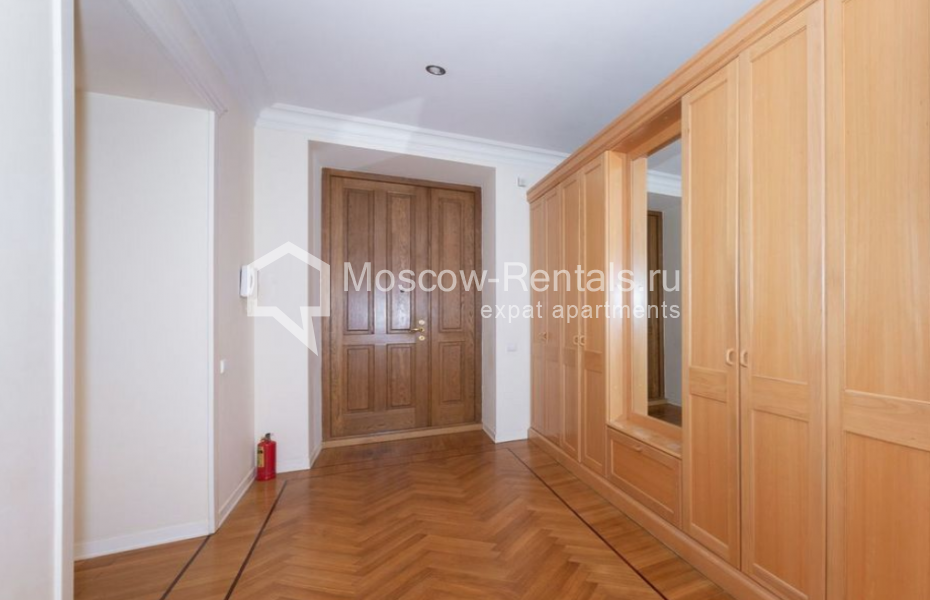 Photo #22 6-room (5 BR) apartment for <a href="http://moscow-rentals.ru/en/articles/long-term-rent" target="_blank">a long-term</a> rent
 in Russia, Moscow, Romanov lane, 5