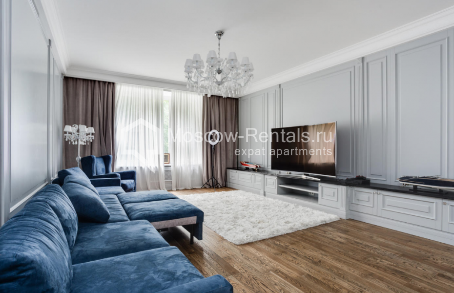 Photo #3 3-room (2 BR) apartment for <a href="http://moscow-rentals.ru/en/articles/long-term-rent" target="_blank">a long-term</a> rent
 in Russia, Moscow, Leontievskyi lane, 15