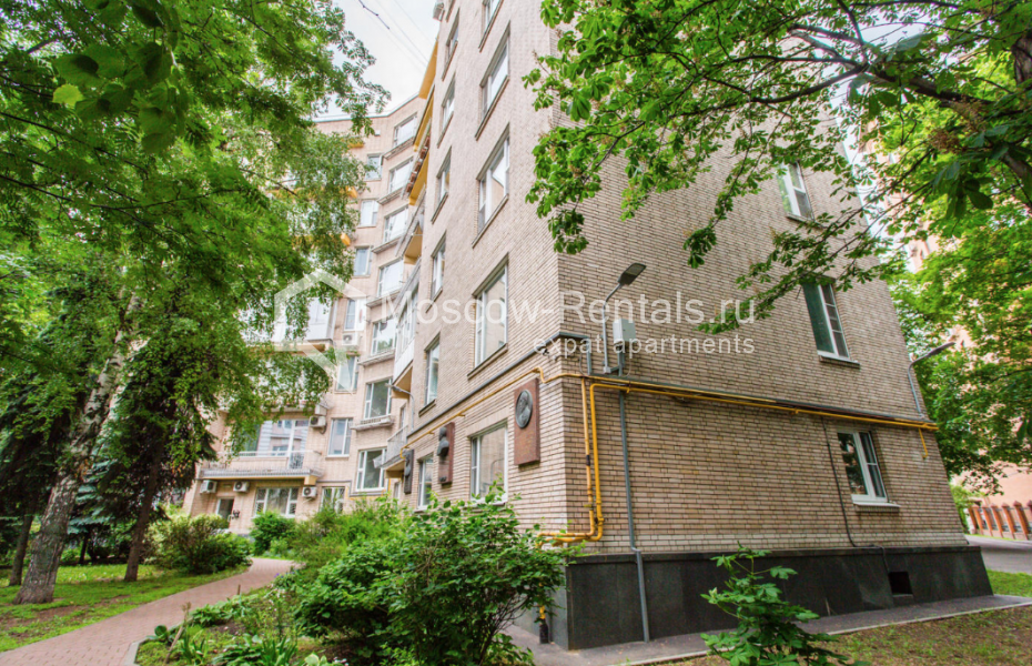 Photo #20 3-room (2 BR) apartment for <a href="http://moscow-rentals.ru/en/articles/long-term-rent" target="_blank">a long-term</a> rent
 in Russia, Moscow, Leontievskyi lane, 15