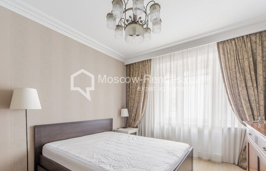 Photo #14 4-room (3 BR) apartment for <a href="http://moscow-rentals.ru/en/articles/long-term-rent" target="_blank">a long-term</a> rent
 in Russia, Moscow, Malyi Kozikhinskyi lane, 7