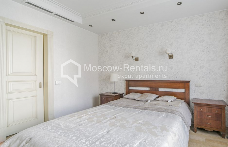Photo #12 4-room (3 BR) apartment for <a href="http://moscow-rentals.ru/en/articles/long-term-rent" target="_blank">a long-term</a> rent
 in Russia, Moscow, Malyi Kozikhinskyi lane, 7