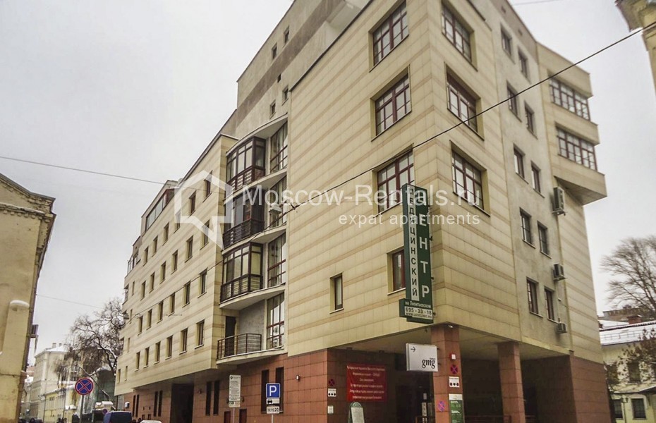 Photo #1 5-room (4 BR) apartment for <a href="http://moscow-rentals.ru/en/articles/long-term-rent" target="_blank">a long-term</a> rent
 in Russia, Moscow, Leontievskyi lane, 2 А С 1