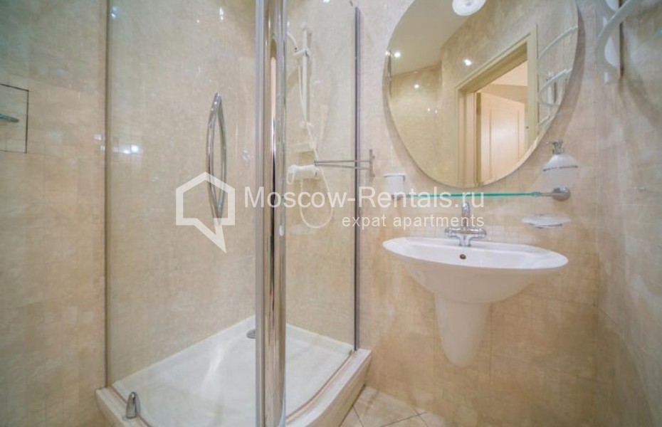 Photo #10 3-room (2 BR) apartment for <a href="http://moscow-rentals.ru/en/articles/long-term-rent" target="_blank">a long-term</a> rent
 in Russia, Moscow, Malaya Bronnaya str, 44