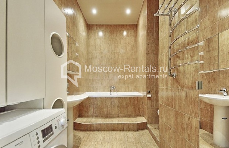 Photo #16 4-room (3 BR) apartment for <a href="http://moscow-rentals.ru/en/articles/long-term-rent" target="_blank">a long-term</a> rent
 in Russia, Moscow, Milutinsky lane, 3