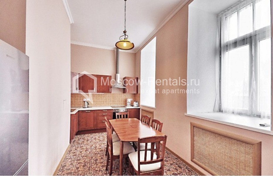 Photo #4 4-room (3 BR) apartment for <a href="http://moscow-rentals.ru/en/articles/long-term-rent" target="_blank">a long-term</a> rent
 in Russia, Moscow, Milutinsky lane, 3