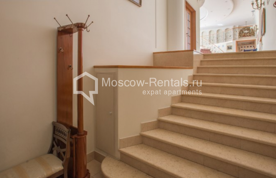 Photo #1 4-room (3 BR) apartment for <a href="http://moscow-rentals.ru/en/articles/long-term-rent" target="_blank">a long-term</a> rent
 in Russia, Moscow, Tverskoi blv, 9
