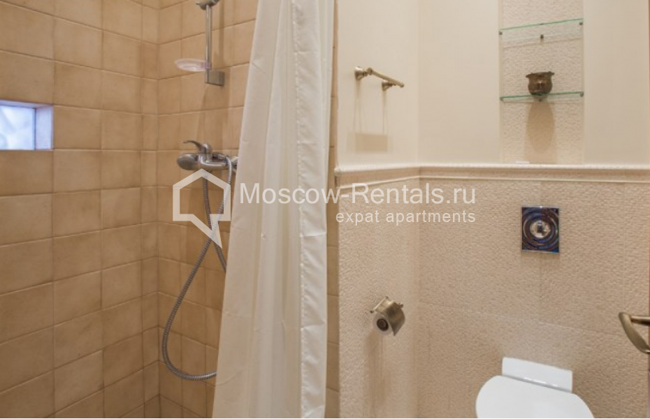 Photo #11 4-room (3 BR) apartment for <a href="http://moscow-rentals.ru/en/articles/long-term-rent" target="_blank">a long-term</a> rent
 in Russia, Moscow, Tverskoi blv, 9