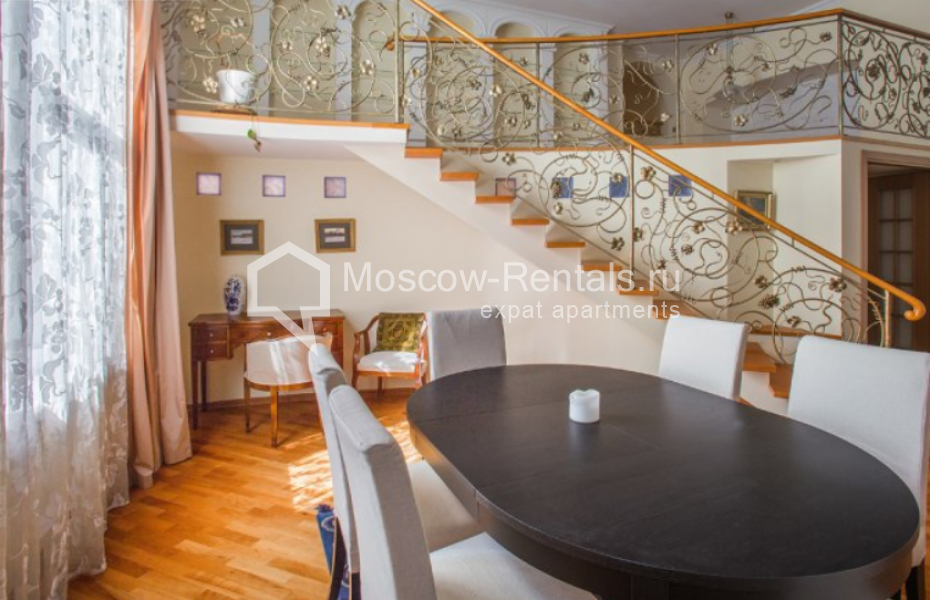Photo #3 4-room (3 BR) apartment for <a href="http://moscow-rentals.ru/en/articles/long-term-rent" target="_blank">a long-term</a> rent
 in Russia, Moscow, Tverskoi blv, 9