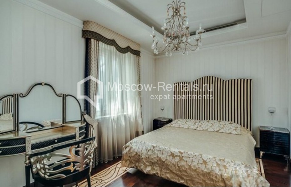Photo #9 5-room (4 BR) apartment for <a href="http://moscow-rentals.ru/en/articles/long-term-rent" target="_blank">a long-term</a> rent
 in Russia, Moscow, Malyi Kislovskyi lane, 7