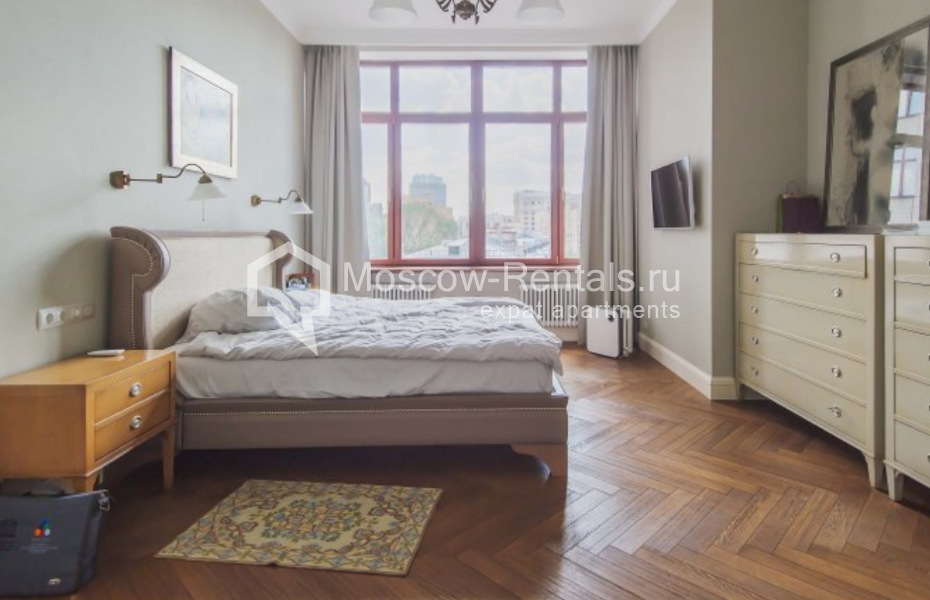 Photo #5 4-room (3 BR) apartment for <a href="http://moscow-rentals.ru/en/articles/long-term-rent" target="_blank">a long-term</a> rent
 in Russia, Moscow, New Arbat str, 27