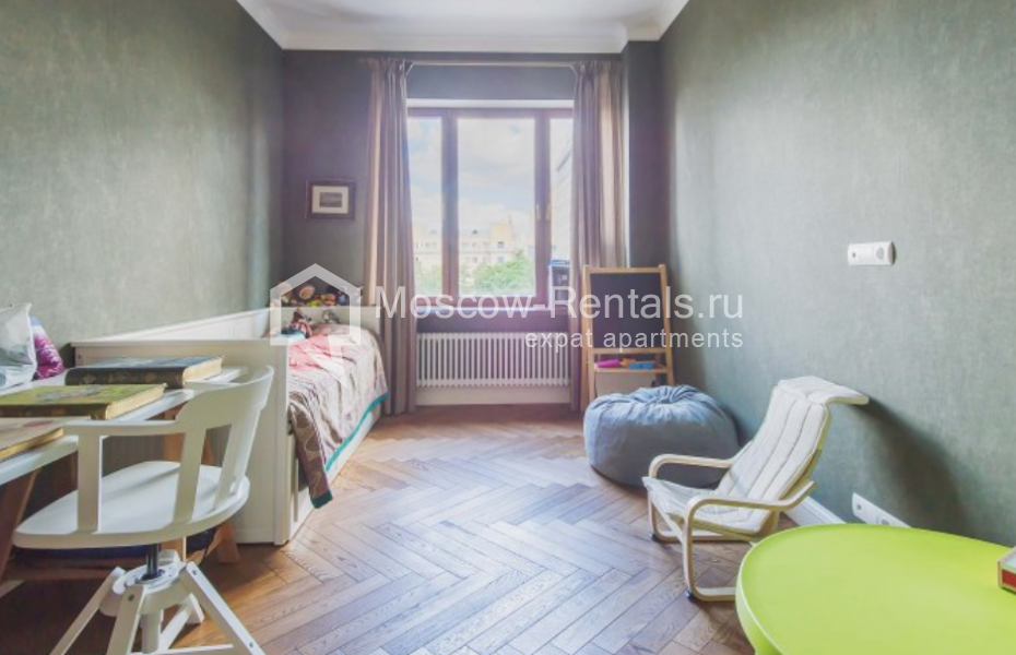 Photo #9 4-room (3 BR) apartment for <a href="http://moscow-rentals.ru/en/articles/long-term-rent" target="_blank">a long-term</a> rent
 in Russia, Moscow, New Arbat str, 27