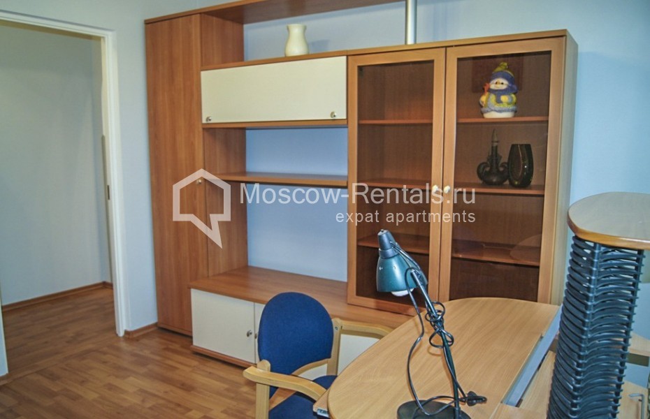 Photo #6 3-room (2 BR) apartment for <a href="http://moscow-rentals.ru/en/articles/long-term-rent" target="_blank">a long-term</a> rent
 in Russia, Moscow, Staropimenovskyi lane, 6