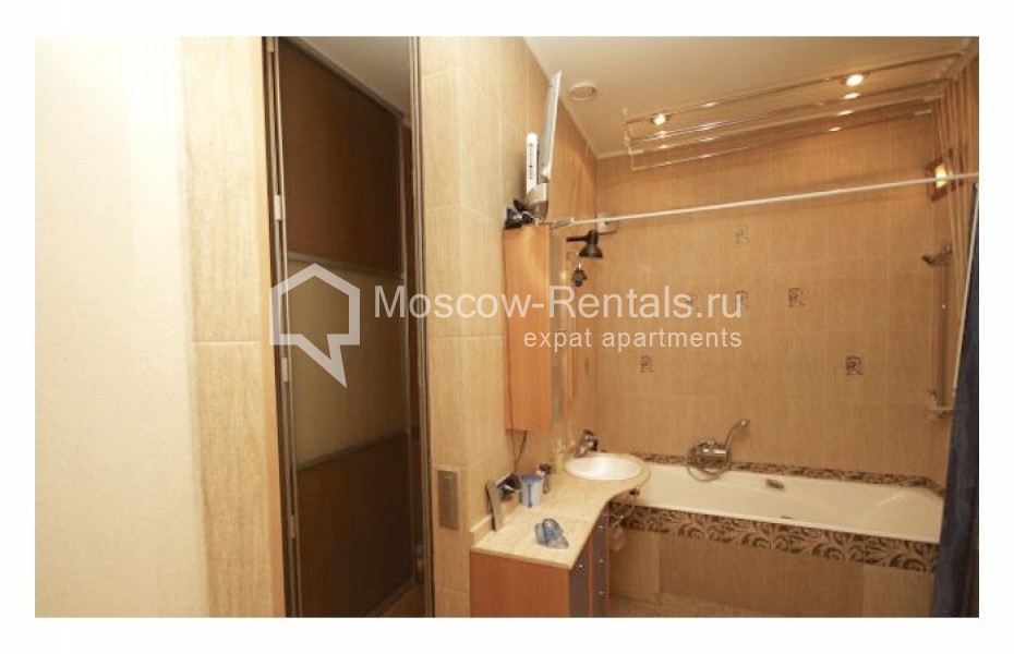 Photo #4 2-room (1 BR) apartment for <a href="http://moscow-rentals.ru/en/articles/long-term-rent" target="_blank">a long-term</a> rent
 in Russia, Moscow, Alabyana str, 10 bld 1