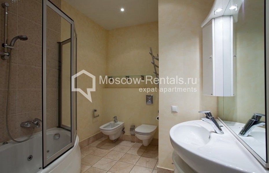 Photo #14 3-room (2 BR) apartment for <a href="http://moscow-rentals.ru/en/articles/long-term-rent" target="_blank">a long-term</a> rent
 in Russia, Moscow, Zvenigorodskaya str, 8 К 1