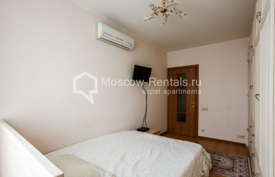 Photo #5 3-room (2 BR) apartment for <a href="http://moscow-rentals.ru/en/articles/long-term-rent" target="_blank">a long-term</a> rent
 in Russia, Moscow, New Arbat str, 16