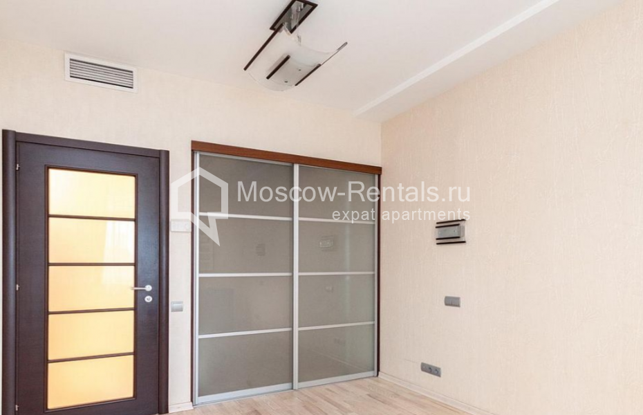 Photo #13 4-room (3 BR) apartment for <a href="http://moscow-rentals.ru/en/articles/long-term-rent" target="_blank">a long-term</a> rent
 in Russia, Moscow, Trubnikovskyi lane, 13 с 1