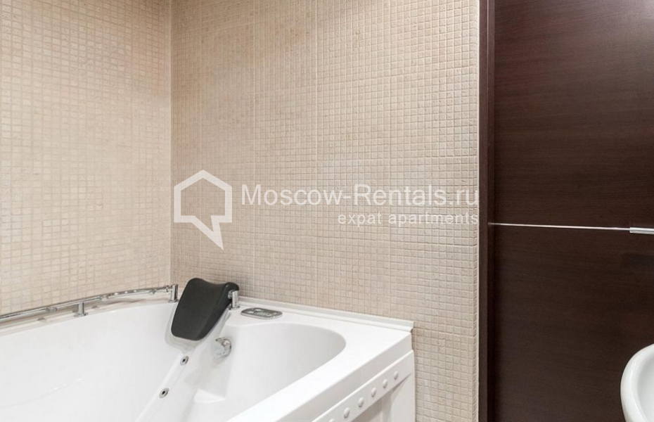 Photo #18 4-room (3 BR) apartment for <a href="http://moscow-rentals.ru/en/articles/long-term-rent" target="_blank">a long-term</a> rent
 in Russia, Moscow, Trubnikovskyi lane, 13 с 1