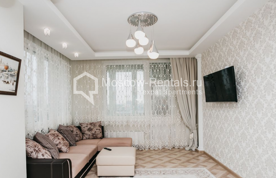 Photo #4 3-room (2 BR) apartment for <a href="http://moscow-rentals.ru/en/articles/long-term-rent" target="_blank">a long-term</a> rent
 in Russia, Moscow, 2nd Samarinskaya str, 4