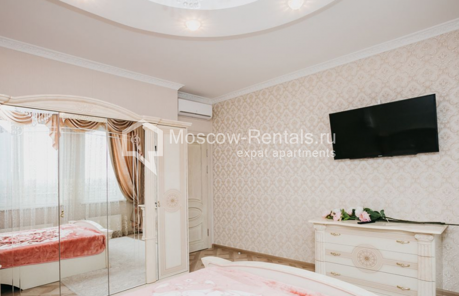 Photo #10 3-room (2 BR) apartment for <a href="http://moscow-rentals.ru/en/articles/long-term-rent" target="_blank">a long-term</a> rent
 in Russia, Moscow, 2nd Samarinskaya str, 4