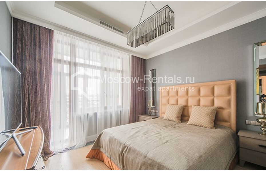 Photo #10 3-room (2 BR) apartment for <a href="http://moscow-rentals.ru/en/articles/long-term-rent" target="_blank">a long-term</a> rent
 in Russia, Moscow, Trubetskaya str, 10