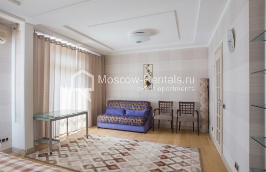 Photo #9 4-room (3 BR) apartment for <a href="http://moscow-rentals.ru/en/articles/long-term-rent" target="_blank">a long-term</a> rent
 in Russia, Moscow, Krivoarbatskyi lane, 8 С 2