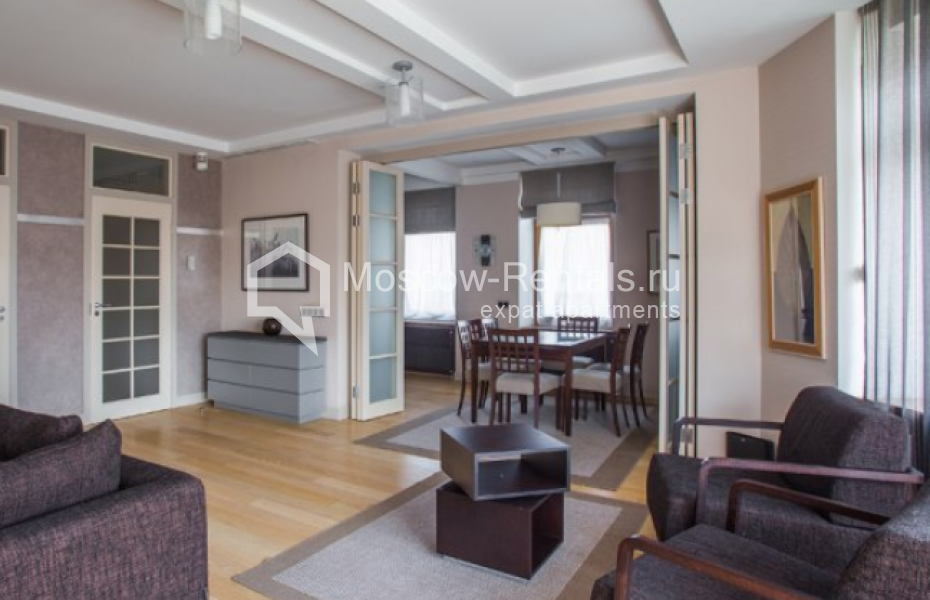 Photo #1 4-room (3 BR) apartment for <a href="http://moscow-rentals.ru/en/articles/long-term-rent" target="_blank">a long-term</a> rent
 in Russia, Moscow, Krivoarbatskyi lane, 8 С 2