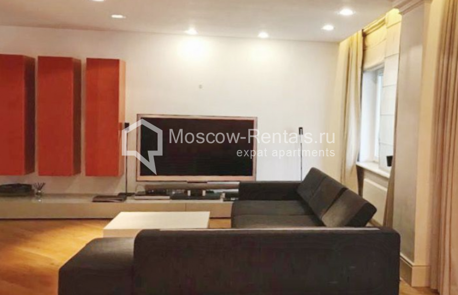 Photo #1 5-room (4 BR) apartment for <a href="http://moscow-rentals.ru/en/articles/long-term-rent" target="_blank">a long-term</a> rent
 in Russia, Moscow, Kompozitorskaya str, 17