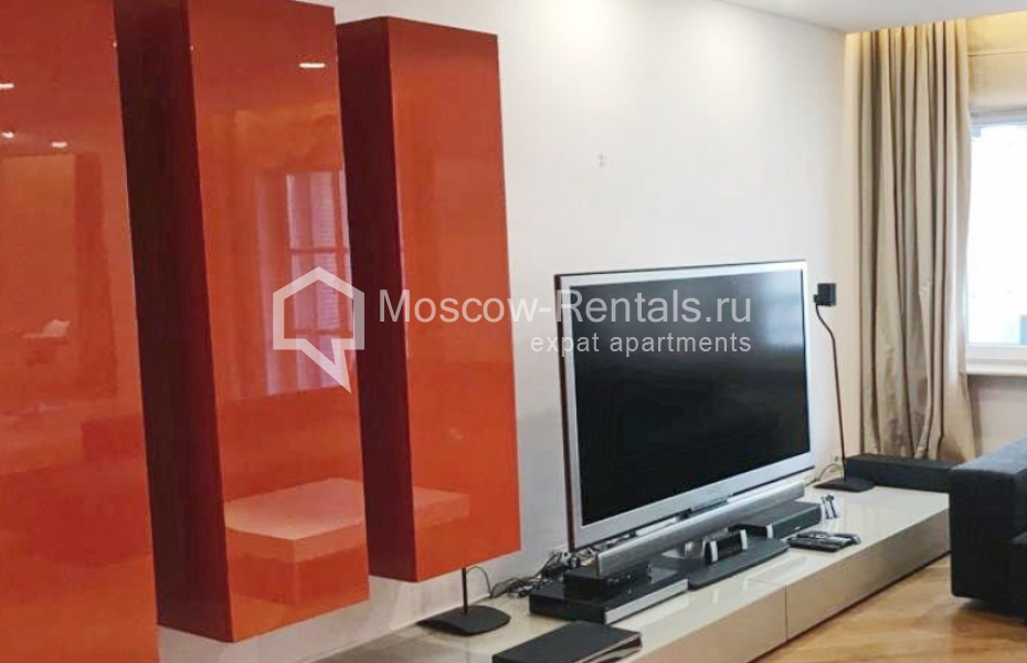Photo #2 5-room (4 BR) apartment for <a href="http://moscow-rentals.ru/en/articles/long-term-rent" target="_blank">a long-term</a> rent
 in Russia, Moscow, Kompozitorskaya str, 17