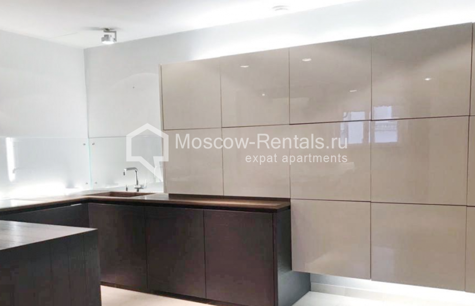 Photo #6 5-room (4 BR) apartment for <a href="http://moscow-rentals.ru/en/articles/long-term-rent" target="_blank">a long-term</a> rent
 in Russia, Moscow, Kompozitorskaya str, 17