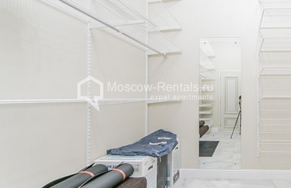 Photo #18 5-room (4 BR) apartment for <a href="http://moscow-rentals.ru/en/articles/long-term-rent" target="_blank">a long-term</a> rent
 in Russia, Moscow, Shabolovka str, 10 к 1
