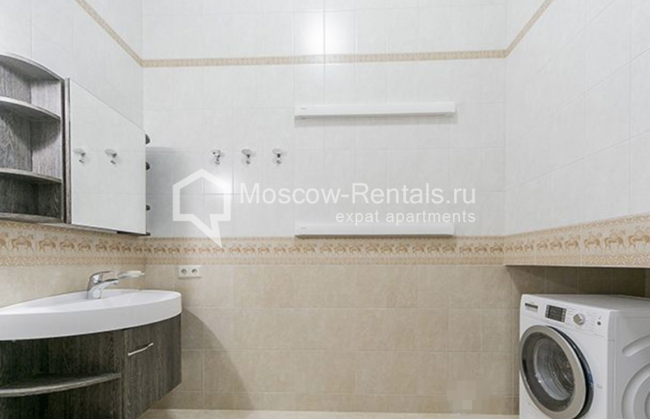 Photo #31 5-room (4 BR) apartment for <a href="http://moscow-rentals.ru/en/articles/long-term-rent" target="_blank">a long-term</a> rent
 in Russia, Moscow, Shabolovka str, 10 к 1