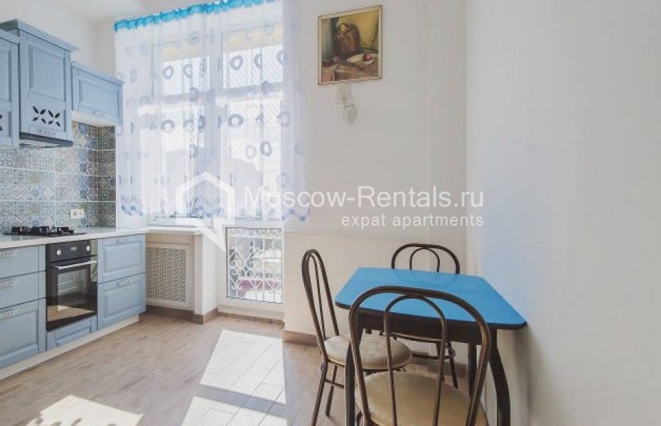 Photo #3 2-room (1 BR) apartment for <a href="http://moscow-rentals.ru/en/articles/long-term-rent" target="_blank">a long-term</a> rent
 in Russia, Moscow, Tverskaya str, 15