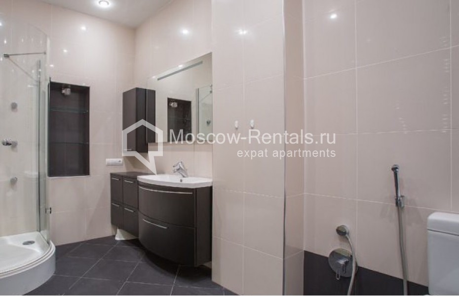 Photo #4 4-room (3 BR) apartment for <a href="http://moscow-rentals.ru/en/articles/long-term-rent" target="_blank">a long-term</a> rent
 in Russia, Moscow, Beregovaya str, 4