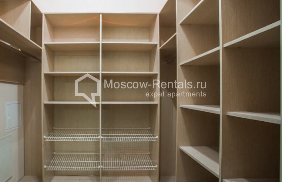 Photo #7 4-room (3 BR) apartment for <a href="http://moscow-rentals.ru/en/articles/long-term-rent" target="_blank">a long-term</a> rent
 in Russia, Moscow, Beregovaya str, 4
