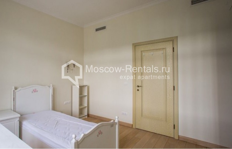 Photo #14 4-room (3 BR) apartment for <a href="http://moscow-rentals.ru/en/articles/long-term-rent" target="_blank">a long-term</a> rent
 in Russia, Moscow, Beregovaya str, 4