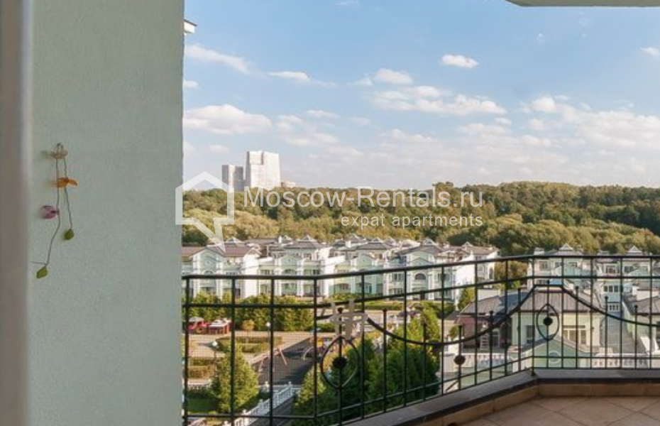 Photo #1 4-room (3 BR) apartment for <a href="http://moscow-rentals.ru/en/articles/long-term-rent" target="_blank">a long-term</a> rent
 in Russia, Moscow, Beregovaya str, 4К2