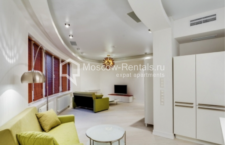 Photo #5 4-room (3 BR) apartment for <a href="http://moscow-rentals.ru/en/articles/long-term-rent" target="_blank">a long-term</a> rent
 in Russia, Moscow, Sosnovaya alleya, 1