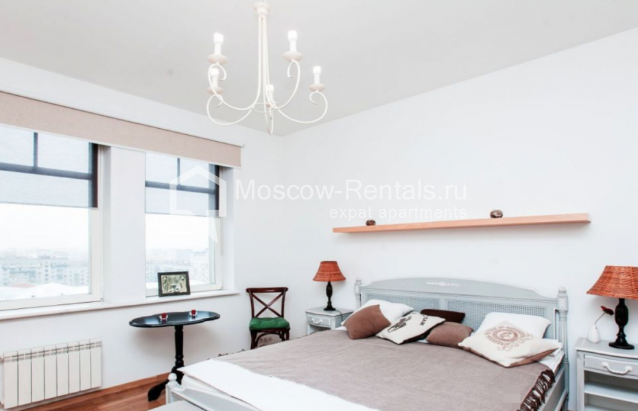 Photo #14 4-room (3 BR) apartment for <a href="http://moscow-rentals.ru/en/articles/long-term-rent" target="_blank">a long-term</a> rent
 in Russia, Moscow, 1st Smolenskyi lane., 17