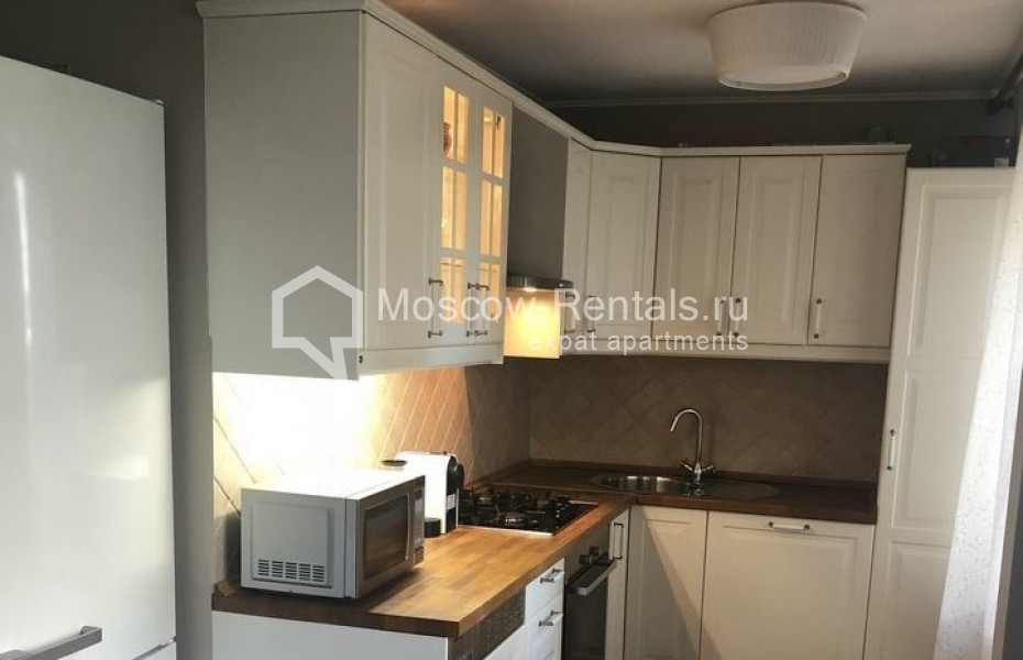 Photo #2 2-room (1 BR) apartment for <a href="http://moscow-rentals.ru/en/articles/long-term-rent" target="_blank">a long-term</a> rent
 in Russia, Moscow, Zoologicheskaya str, 32