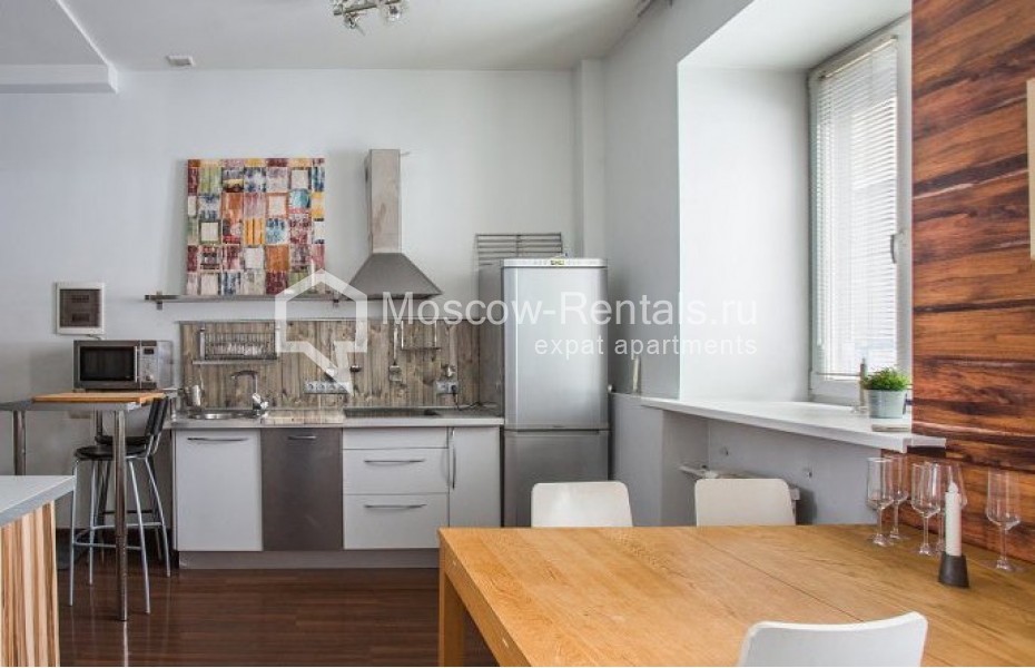 Photo #11 2-room (1 BR) apartment for <a href="http://moscow-rentals.ru/en/articles/long-term-rent" target="_blank">a long-term</a> rent
 in Russia, Moscow, Glinishchevskyi lane,  5/7