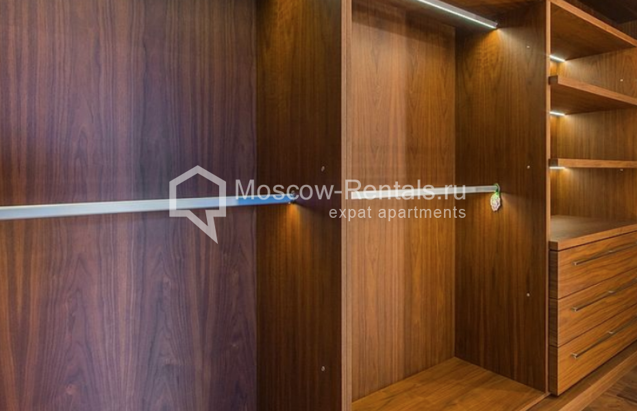 Photo #7 4-room (3 BR) apartment for <a href="http://moscow-rentals.ru/en/articles/long-term-rent" target="_blank">a long-term</a> rent
 in Russia, Moscow, Komsomolskyi prosp, 42 С 2