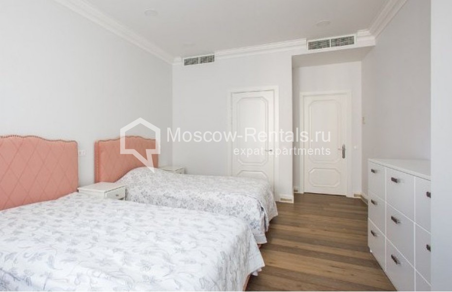 Photo #8 4-room (3 BR) apartment for <a href="http://moscow-rentals.ru/en/articles/long-term-rent" target="_blank">a long-term</a> rent
 in Russia, Moscow, Pogodinskaya str, 4