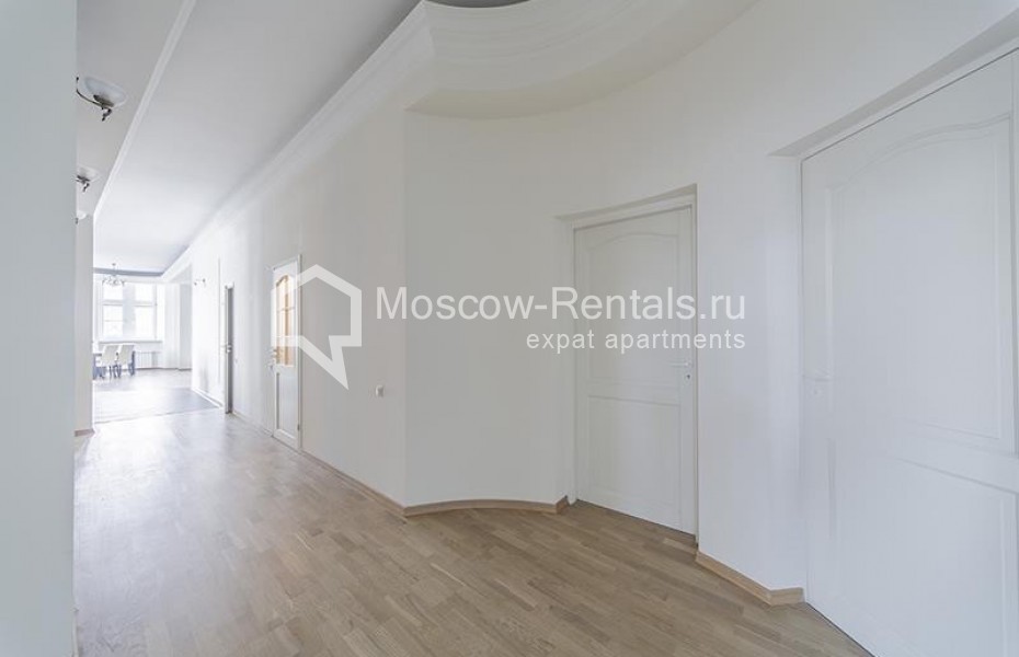 Photo #17 4-room (3 BR) apartment for <a href="http://moscow-rentals.ru/en/articles/long-term-rent" target="_blank">a long-term</a> rent
 in Russia, Moscow, Prechistenka str, 25