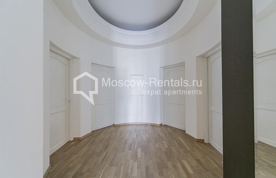 Photo #18 4-room (3 BR) apartment for <a href="http://moscow-rentals.ru/en/articles/long-term-rent" target="_blank">a long-term</a> rent
 in Russia, Moscow, Prechistenka str, 25