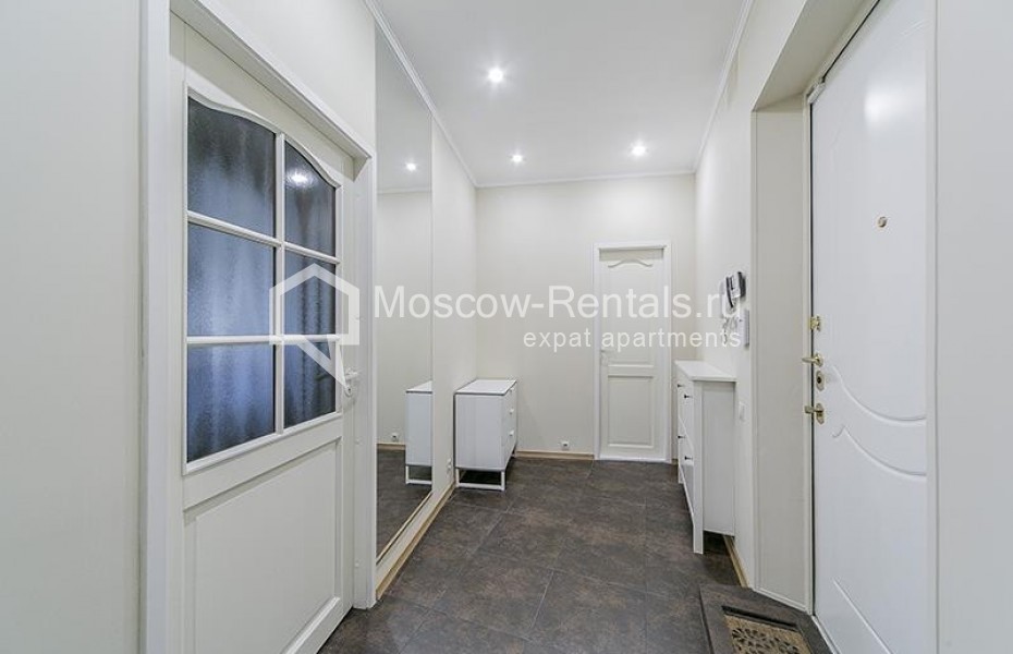 Photo #25 4-room (3 BR) apartment for <a href="http://moscow-rentals.ru/en/articles/long-term-rent" target="_blank">a long-term</a> rent
 in Russia, Moscow, Prechistenka str, 25