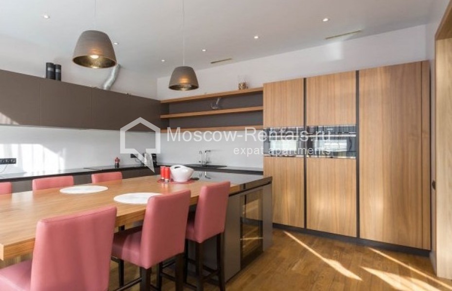 Photo #2 4-room (3 BR) apartment for <a href="http://moscow-rentals.ru/en/articles/long-term-rent" target="_blank">a long-term</a> rent
 in Russia, Moscow, 3rd Tverkaya-Yamskaya str, 10
